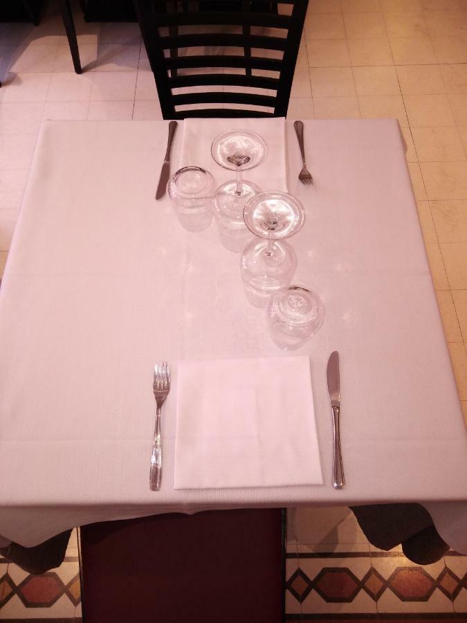 Locanda Tre Spade เกรโมนา ภายนอก รูปภาพ